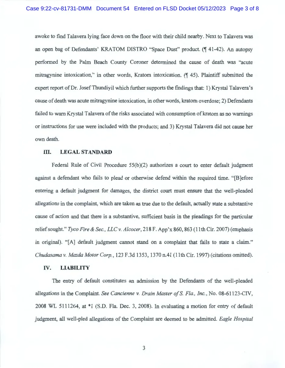 Page 3 of a federal court order of 12 May 2023 in case 9:22-cv-81731: next to the decedent was an open bag of the defendants' Kratom Distro Space Dust product; the coroner found acute mitragynine intoxication; an expert found no warnings or instructions were included with the products.